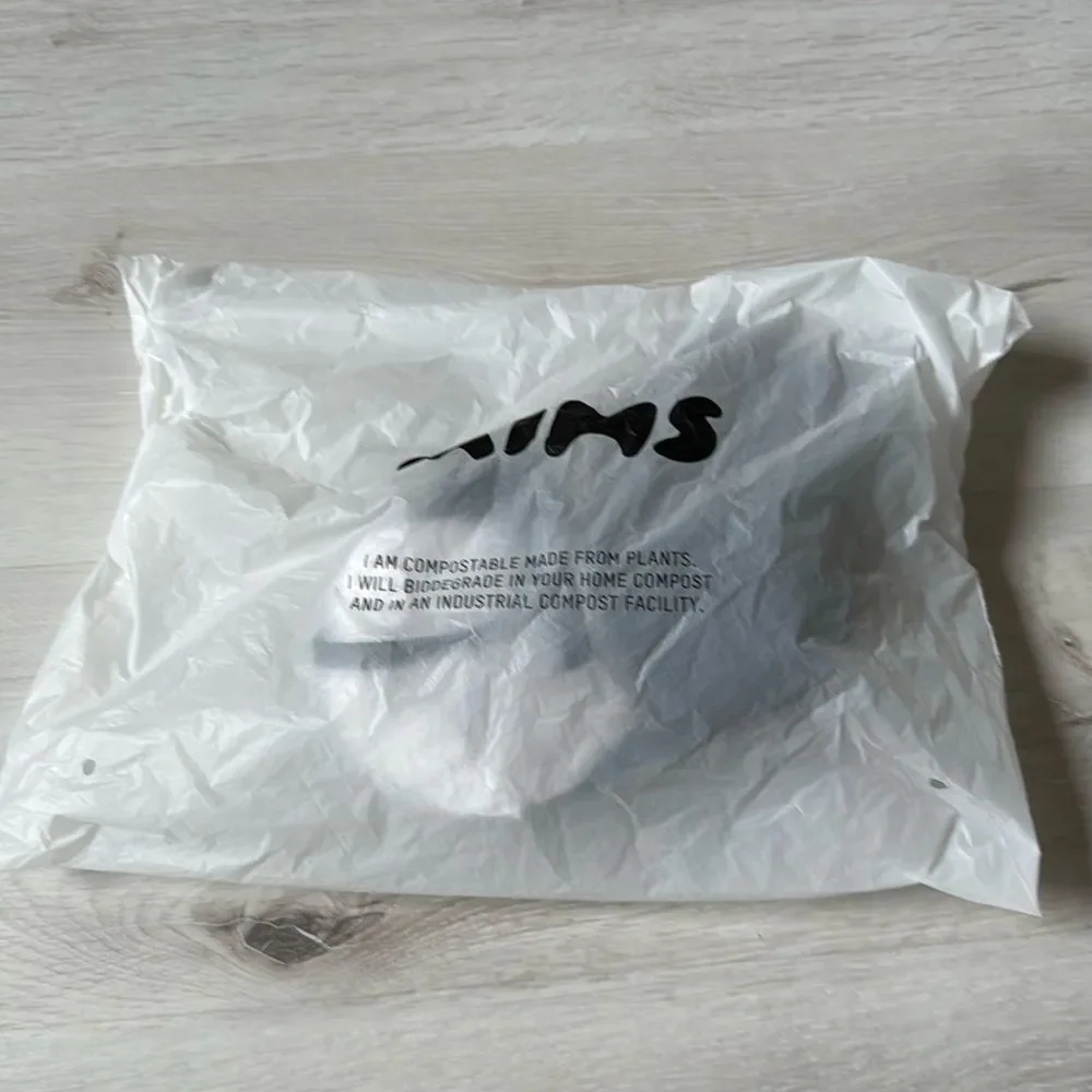 Skims Ultimate Apex Push-Up Bras
NIPPLE PUSH-UP BRA Onyx‎ 32B Nwt in packaging - Picture 7 of 8